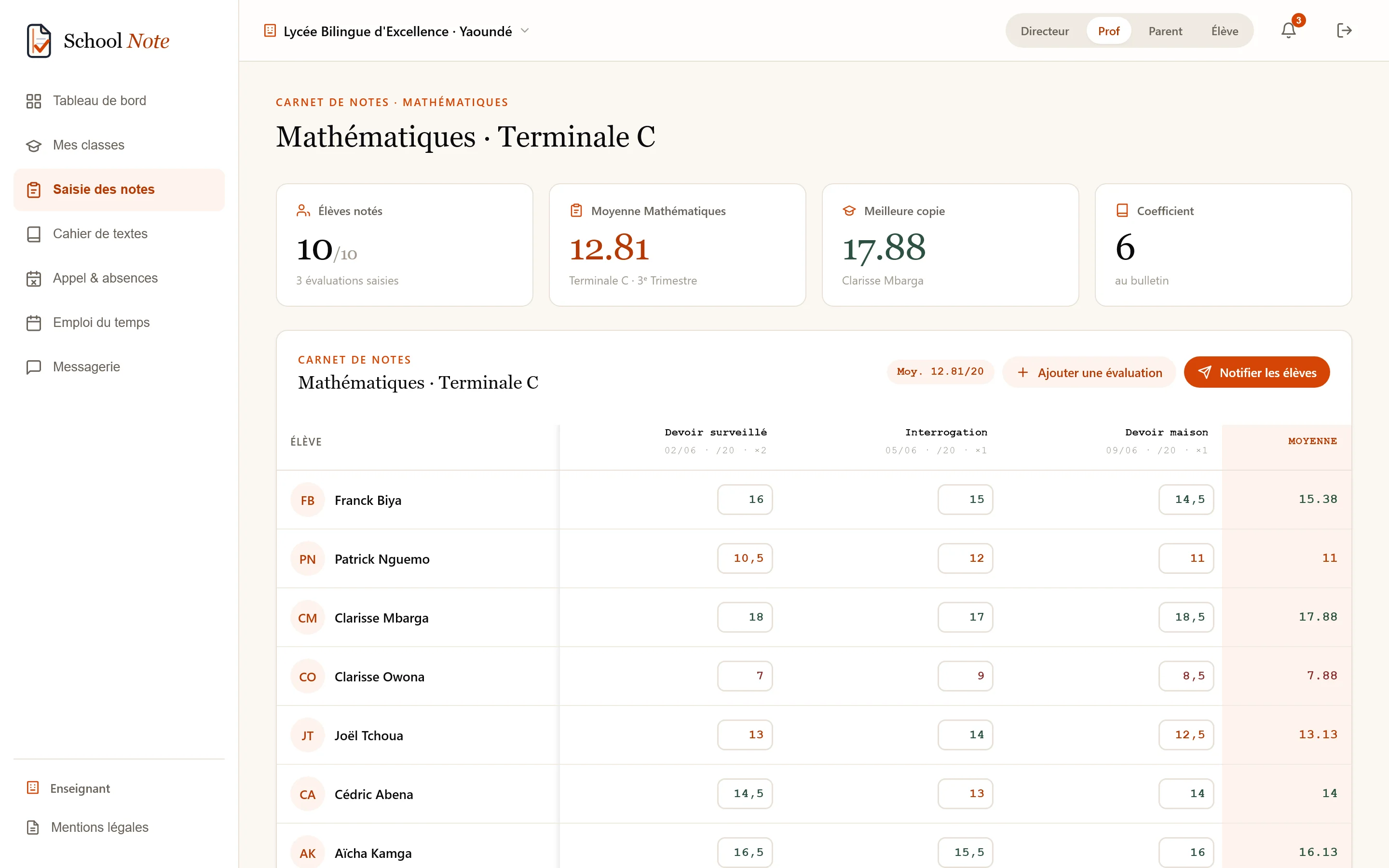 Carnet de notes School Note côté professeur : saisie des notes de mathématiques de la Terminale C avec moyennes calculées automatiquement